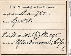 Etiketten zu Apatit (NHMW-MIN-Aa748)